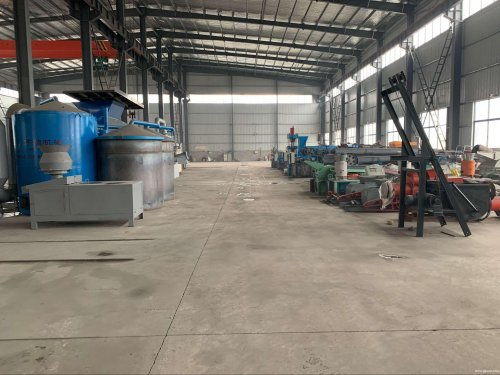 全新標(biāo)準(zhǔn)化廠房車間出租 行車完善，一站式租賃服務(wù)